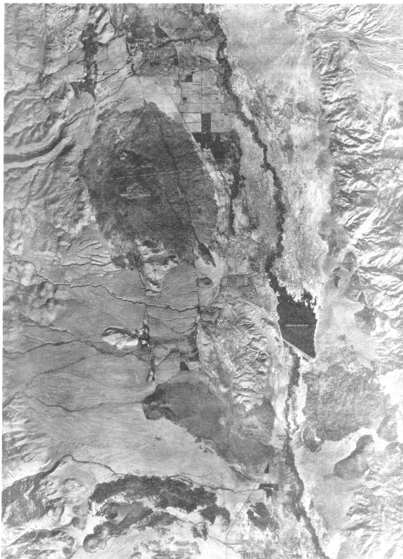 Plate 4-Photo mosaic of part of Owens Valley, south of Big Pine. Mosaic courtesy of L.A. Department of Water and Power.